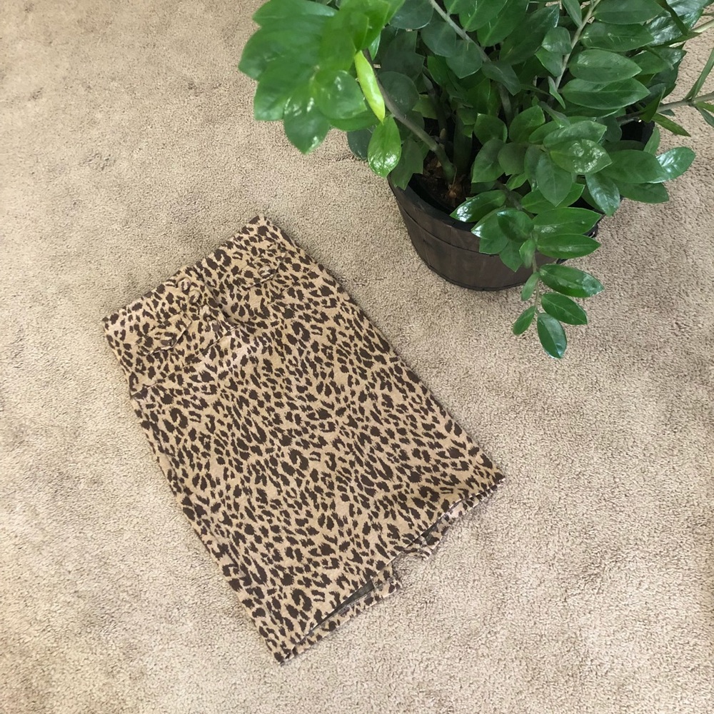 High waisted cheetah print skirt